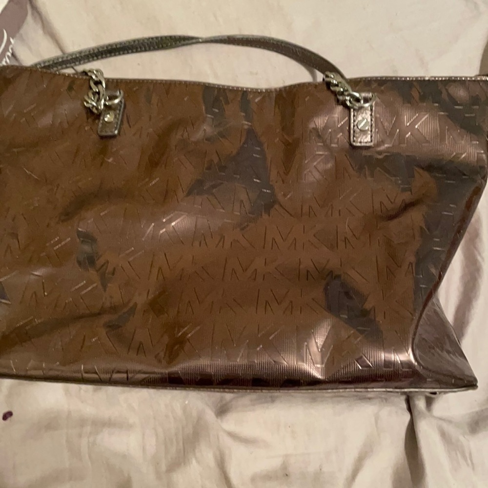 Barely Used Very Well Kept And Clean - image 1